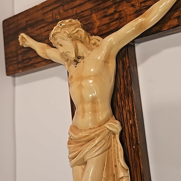 Vintage Cast Metal & Wood Crucifix Holy Spiritual Religious Cross - Picture 11 of 16